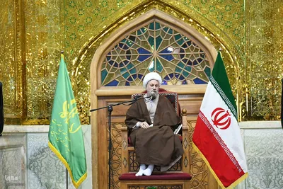 محفل انس با قرآن کریم در حرم سید علاءالدین حسین(ع)