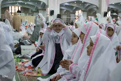 جشن تکلیف ۵ هزار نفری دختران در تبریز