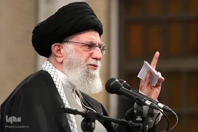 حضرت آیت الله خامنه‌ای، رهبر معظم انقلاب اسلامی