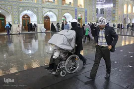حرم مطهر رضوی در شب نیمه شعبان