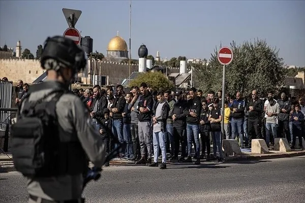 3500 مصل فقط يؤدون صلاة الجمعة في المسجد الأقصى