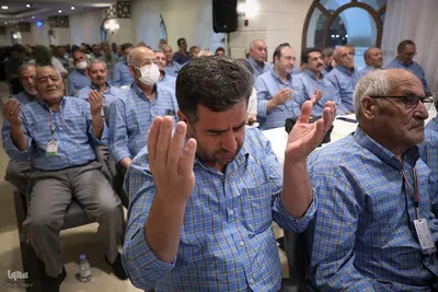 کمیل با شکوه زائران ایرانی در کنار حرم نبوی(ص)