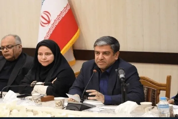 حل مسائل اجتماعی با واقع‌گرایی و مشارکت همگانی ممکن است