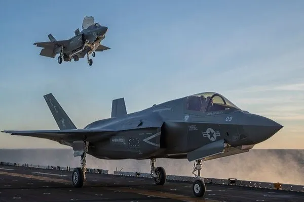 Manifestation en Serbie contre l'exportation d'armes vers Israël