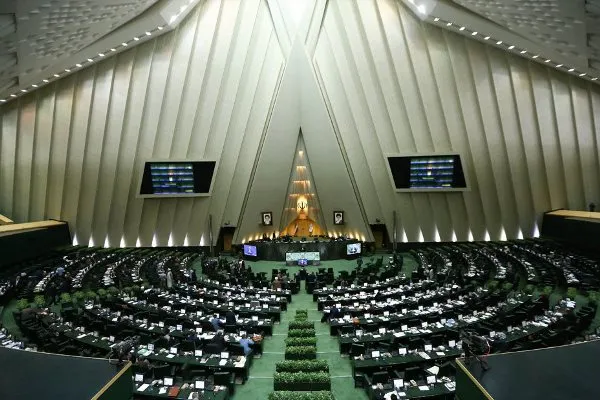 ندیمی: احتمال تغییر چند درصدی اعتبارات فرهنگی/ پژمانفر: بعید است