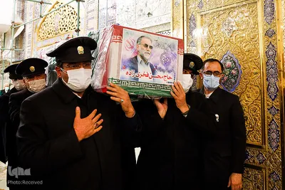 مراسم وداع با پیکر شهید محسن فخری‌زاده در حرم مطهر رضوی
