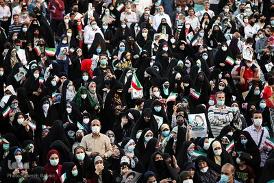 برگزاری جشن پیروری رئیسی در میدان امام حسین(ع)