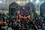 حسینیه ایران؛ مراسم عزاداری شب عاشورای حسینی در سیدعلاءالدین حسین(ع)‎‎
