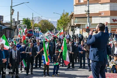 روز مبارزه با استکبار جهانی در شهرکرد