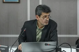 نشست دبیر عالی شورای انقلاب فرهنگی با تعدادی از هنرمندان