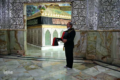 آیین تعویض پرچم و اقامه عزا در حرم حضرت معصومه(س)
