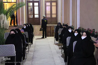 تجلیل از دانش آموزان برتر مسابقات کشوری قرآن و عترت استان یزد