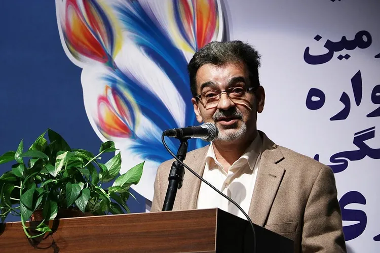 فرهنگ و هنر همواره به اسلام و مسجد رونق می‌بخشد