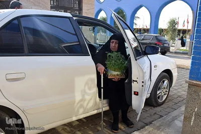 مادرانه هایی عاشقانه بر مزار تک فرزند شهیدم