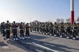 استقبال از پنج شهید گمنام دوران دفاع مقدس
