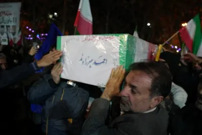 تشییع پیکر شهیدان «احمد میرزاوند» و «مرتضی بهاروند» و بیعت جامعه قرآنی لرستان با سومین رهبر انقلاب