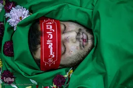 وداع با پیکر مطهر شهید مدافع امنیت طلبه بسیجی حسن مختار‌زاده