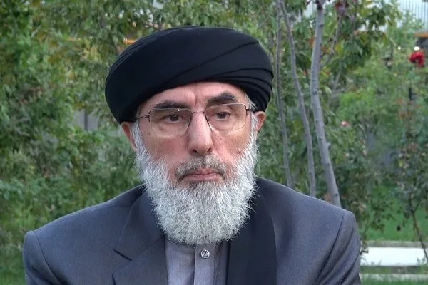 د افغانستان طالبانو له ګلبدین حکمتیار سره ډله ایز لیده کاته هم ممنوع کړل