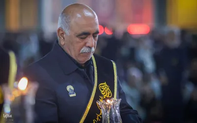 آئین لاله گردانی شام غریبان در حرم شاهچراغ(ع)