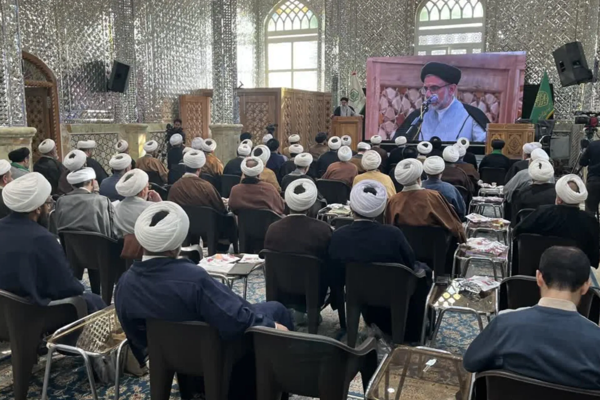 نقش مبلغان در امیدآفرینی و لزوم عبور از اقتصاد تک‌محصولی