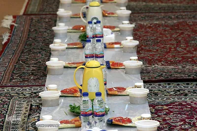 سفره افطار حضرت عبدالعظیم حسنی (ع)