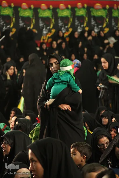 همایش شیرخوارگان حسینی در اصفهان
