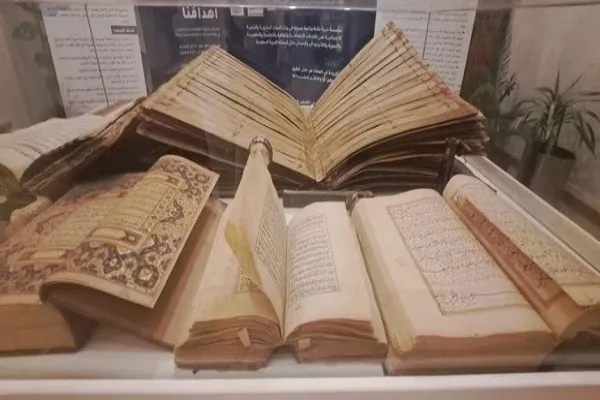 Paparan Al-Quran jarang ditemui dalam pameran Al-Ahsa pertama + klip & gambar