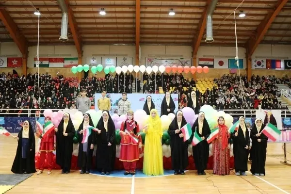 اجتماع بزرگ ریحانه‌های ایران زمین در ارومیه برگزار شد