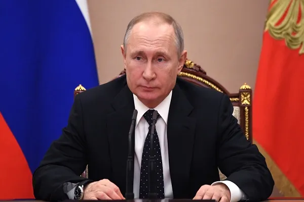 Путин дал поручение МИД инициировать в ООН обсуждение чувств верующих
