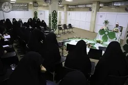 Seminar in Najaf Discusses Mistakes Made by Qaris, Quran Memorizers