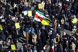 حماسه یوم الله ۲۲ بهمن از نمای برج آزادی