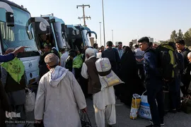 ورود زائران اربعین حسینی از مرز افغانستان