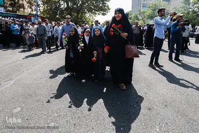 تشییع پیکر مطهر ۱۵۰ شهید دفاع مقدس