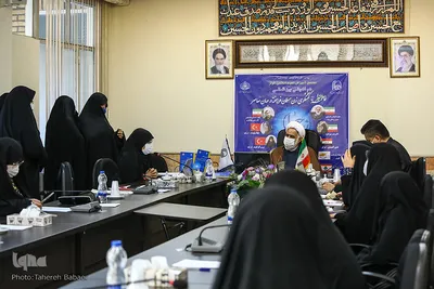 نشست هم‌اندیشی بین‌المللی کنشگری زن مسلمان فرهیخته در جهان معاصر