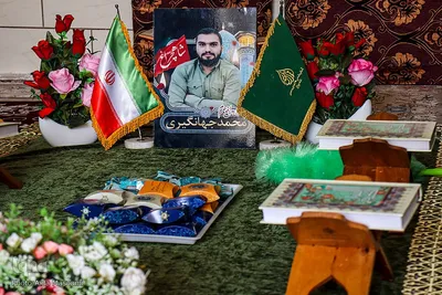 محافل انس با کلام الله مجید در منزل خانواده‌های شهدای حرم مطهر شاهچراغ(ع)