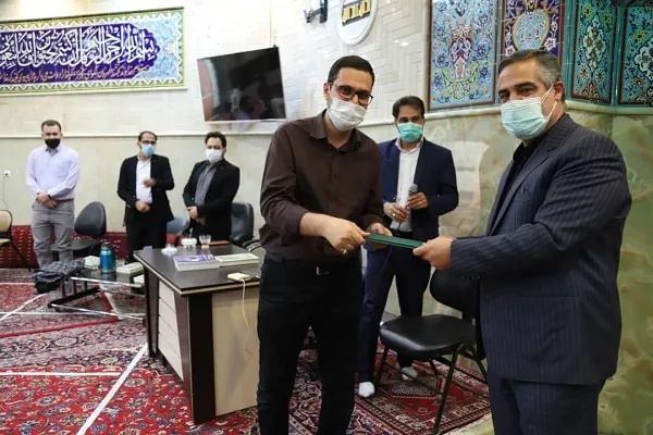 تجلیل از شیوه آموزشی «علی محرابی» به قاریان نوجوان  + عکس و صوت