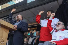 تجمع امدادگران و کادر درمان در میدان فلسطین