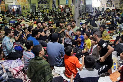 دهه هشتادی‎ها در اعتکاف مسجد شهدا