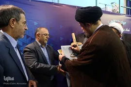 مراسم دیدار جهادگران جهاددانشگاهی با حجت‌الاسلام والمسلمین سیدحسن خمینی، یادگار امام راحل(ره) به مناسبت چهل و پنجمین سالگرد تشکیل جهاددانشگاهی امروز، ۱۸ مردادماه در حسینیه جماران برگزار شد.