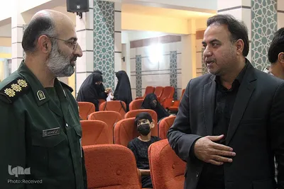 آیین تجلیل از خانواده‌های شهدای مدافع حرم فارس