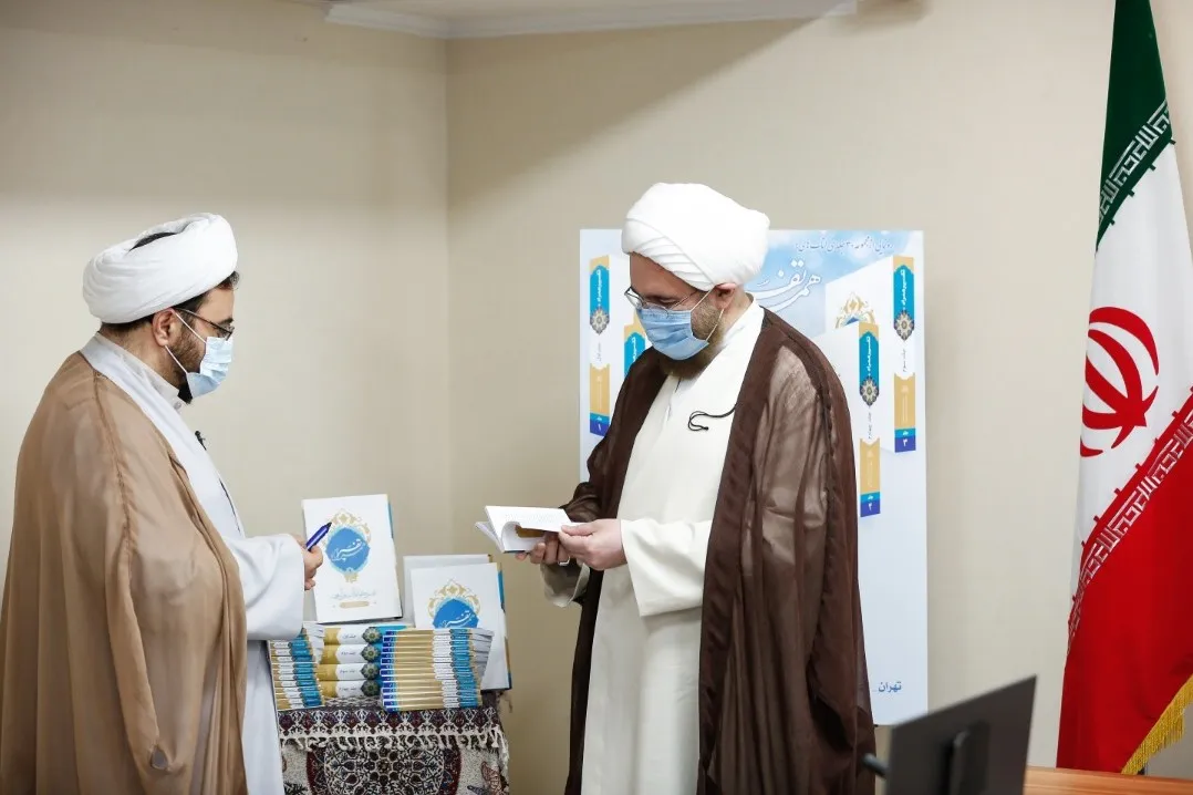 تفسیر همراه گامی ارزشمند در راستای عمومی‌سازی فهم و تدبر در قرآن است