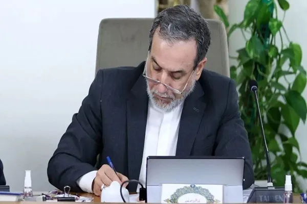 Araghchi dénonce les démarches anti‑iraniennes des États‑Unis