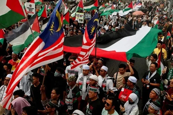 له مظلومو فلسطینیانو په ملاتړ کې نړیوالې مظاهرې هماغه راز دوام لري(فیلمونه او انځوریز راپور)