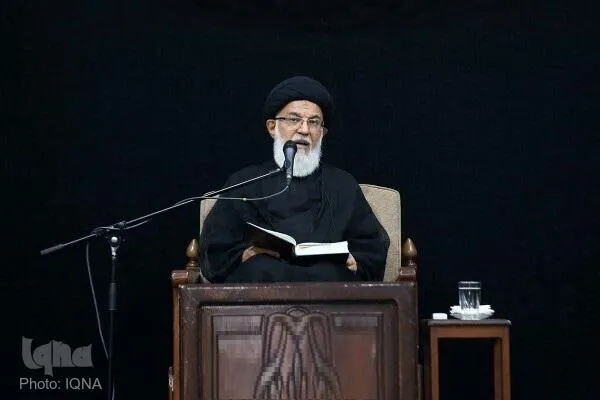 «استقامت» به همراه «ذکر کثیر» میسر خواهد شد
