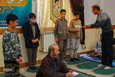 کرسی تلاوت قرآن کریم دانش آموزی در ملایر