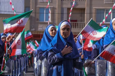 آیین نواختن زنگ انقلاب اسلامی در شیراز