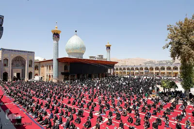 عزاداری ظهر عاشورا در حرم شاهچراغ(ع)