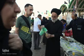 خادمین زائرین پیاده روی اربعین حسینی