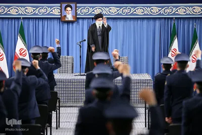 دیدار فرماندهان و کارکنان نیروی هوایی ارتش با رهبر انقلاب