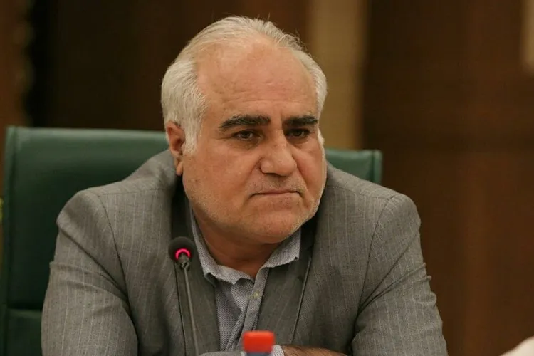 اخذ مالیات از مؤسسات قرآنی فارس را پیگیری می‌كنیم